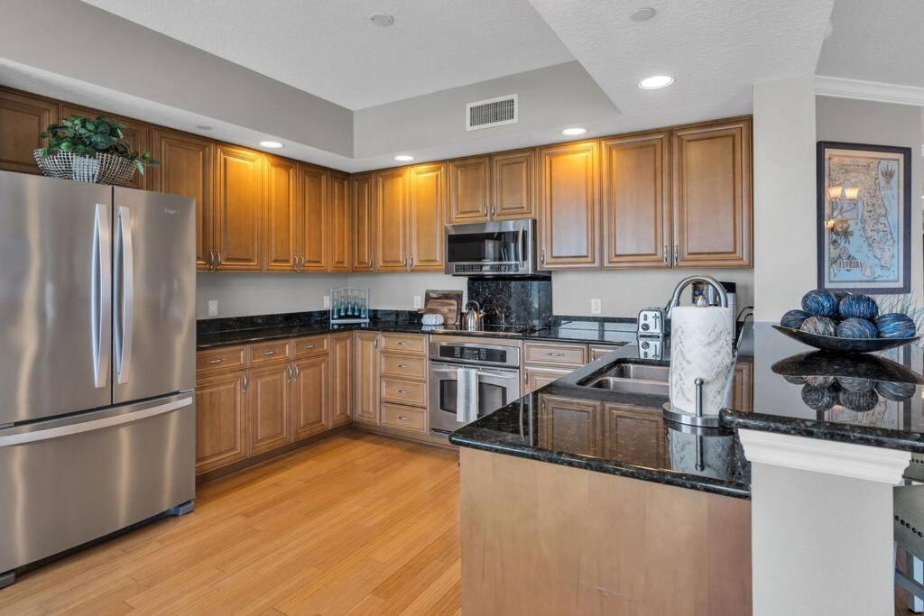 Coastal Elegance: Your Clearwater Beach Escape Exteriör bild