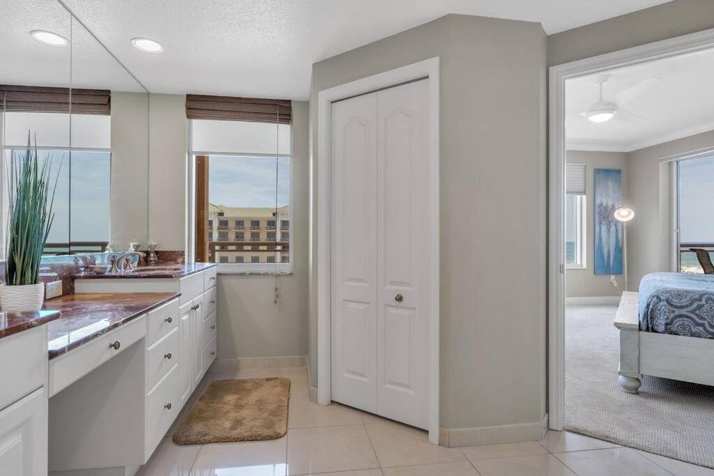 Coastal Elegance: Your Clearwater Beach Escape Exteriör bild