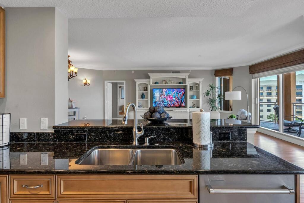 Coastal Elegance: Your Clearwater Beach Escape Exteriör bild
